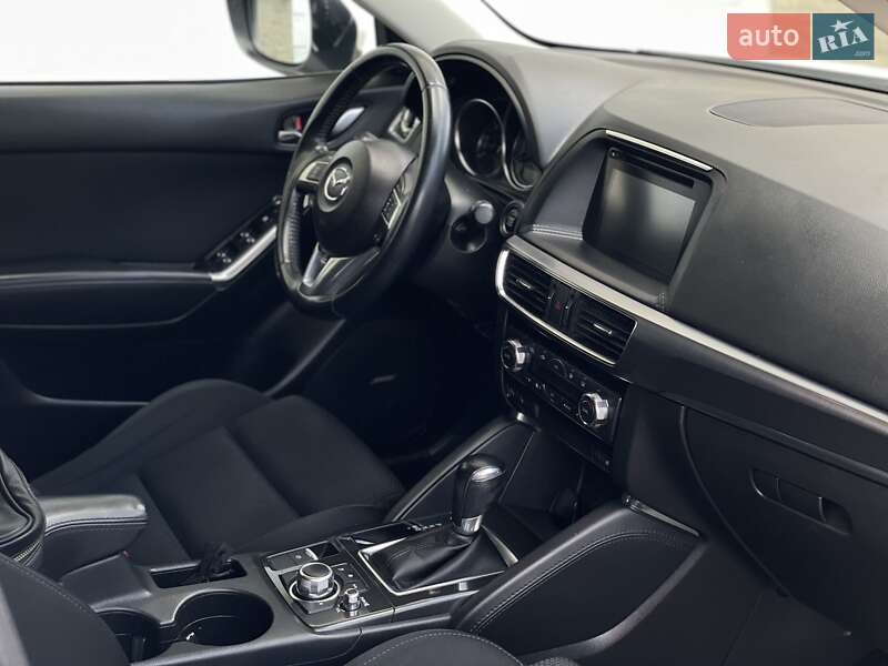 Внедорожник / Кроссовер Mazda CX-5 2015 в Надворной