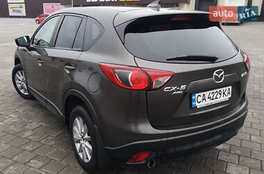 Позашляховик / Кросовер Mazda CX-5 2015 в 