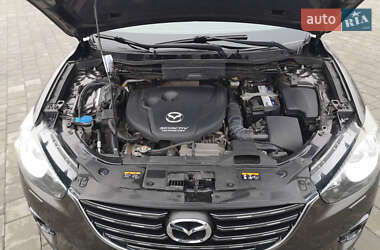 Позашляховик / Кросовер Mazda CX-5 2015 в 