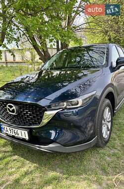 Внедорожник / Кроссовер Mazda CX-5 2023 в 