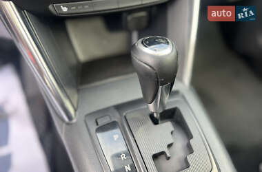 Позашляховик / Кросовер Mazda CX-5 2012 в 