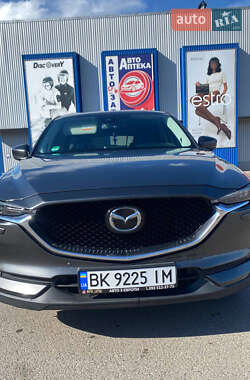 Внедорожник / Кроссовер Mazda CX-5 2017 в 