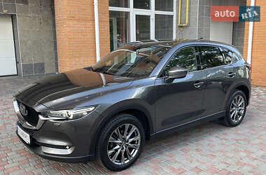 Позашляховик / Кросовер Mazda CX-5 2018 в 