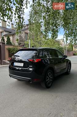 Позашляховик / Кросовер Mazda CX-5 2017 в 