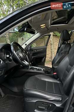 Позашляховик / Кросовер Mazda CX-5 2017 в 