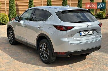 Внедорожник / Кроссовер Mazda CX-5 2017 в 