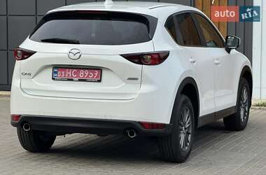 Позашляховик / Кросовер Mazda CX-5 2017 в 