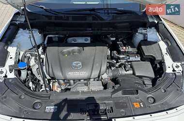 Позашляховик / Кросовер Mazda CX-5 2017 в 