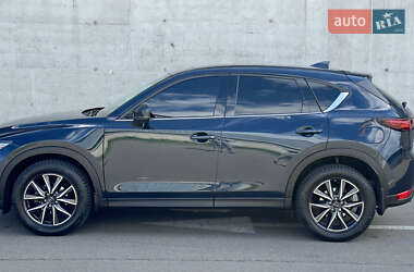 Позашляховик / Кросовер Mazda CX-5 2018 в 