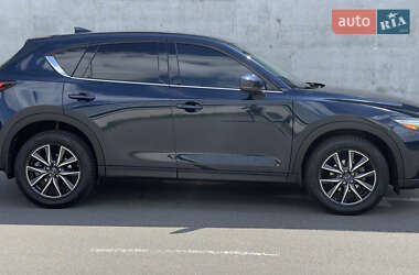 Позашляховик / Кросовер Mazda CX-5 2018 в 