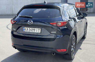 Позашляховик / Кросовер Mazda CX-5 2018 в 