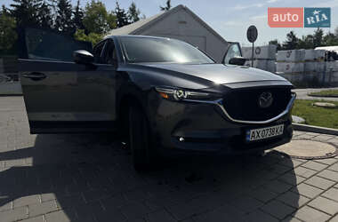 Позашляховик / Кросовер Mazda CX-5 2018 в 