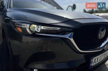 Позашляховик / Кросовер Mazda CX-5 2018 в 