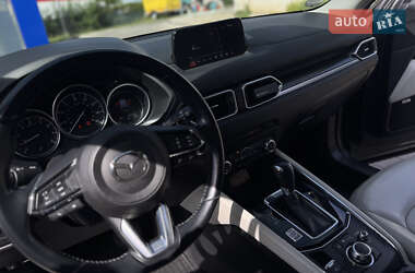 Позашляховик / Кросовер Mazda CX-5 2018 в 