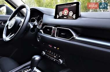 Позашляховик / Кросовер Mazda CX-5 2020 в 