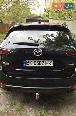 Внедорожник / Кроссовер Mazda CX-5 2017 в 