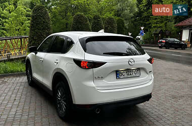 Позашляховик / Кросовер Mazda CX-5 2020 в 