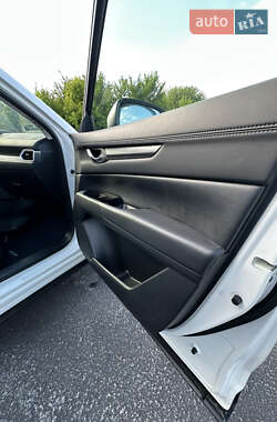 Внедорожник / Кроссовер Mazda CX-5 2023 в 