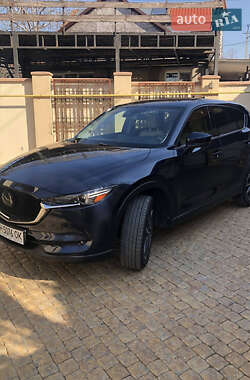 Позашляховик / Кросовер Mazda CX-5 2017 в Києві