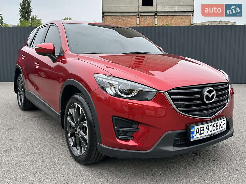 Позашляховик / Кросовер Mazda CX-5 2016 в 