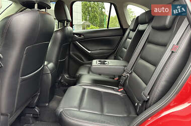 Позашляховик / Кросовер Mazda CX-5 2016 в 