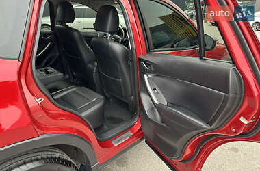 Позашляховик / Кросовер Mazda CX-5 2016 в 