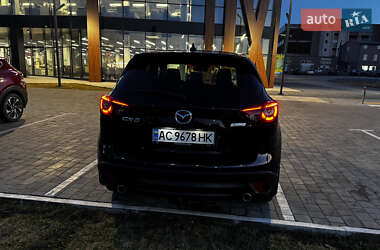 Позашляховик / Кросовер Mazda CX-5 2015 в 