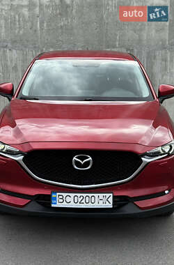 Позашляховик / Кросовер Mazda CX-5 2018 в 