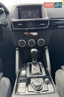 Позашляховик / Кросовер Mazda CX-5 2015 в 