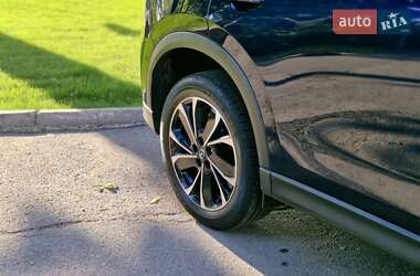 Позашляховик / Кросовер Mazda CX-5 2022 в 