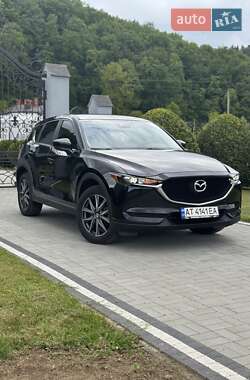 Позашляховик / Кросовер Mazda CX-5 2017 в 