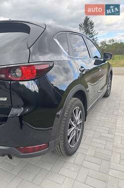 Позашляховик / Кросовер Mazda CX-5 2017 в 