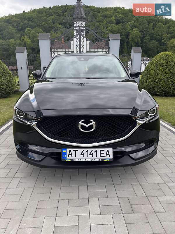 Позашляховик / Кросовер Mazda CX-5 2017 в Долині