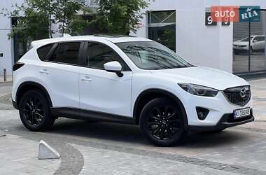 Позашляховик / Кросовер Mazda CX-5 2014 в 