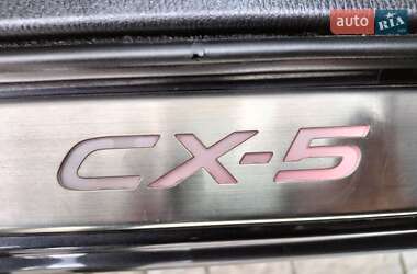 Позашляховик / Кросовер Mazda CX-5 2013 в 