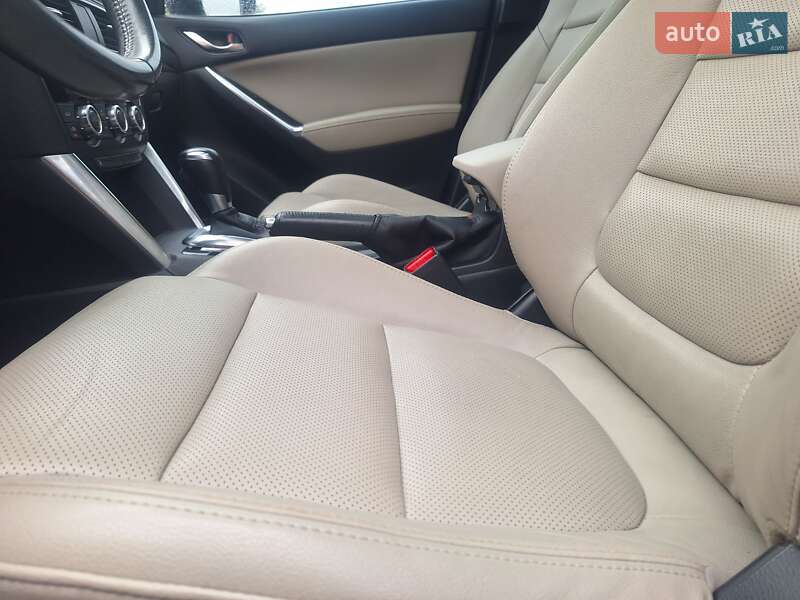 Внедорожник / Кроссовер Mazda CX-5 2015 в Киеве