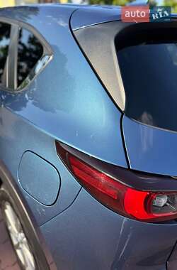 Позашляховик / Кросовер Mazda CX-5 2023 в 