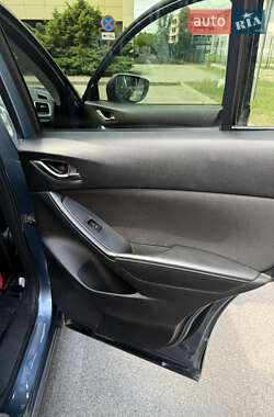 Внедорожник / Кроссовер Mazda CX-5 2017 в 