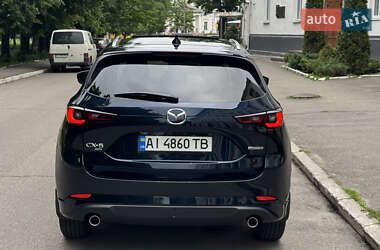 Позашляховик / Кросовер Mazda CX-5 2023 в 