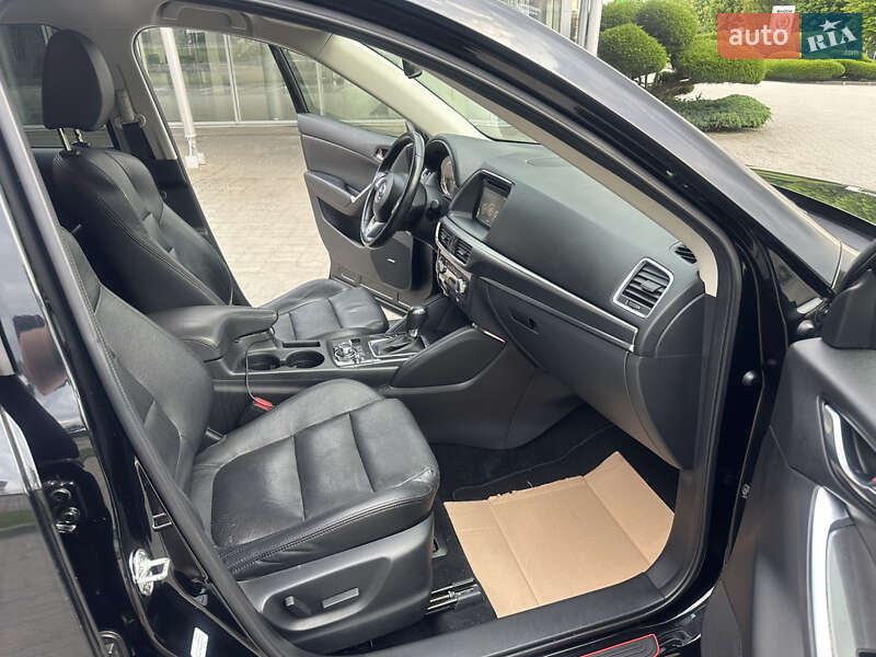 Позашляховик / Кросовер Mazda CX-5 2016 в Луцьку