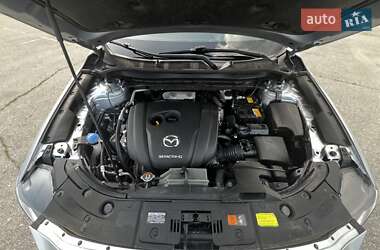 Позашляховик / Кросовер Mazda CX-5 2020 в 