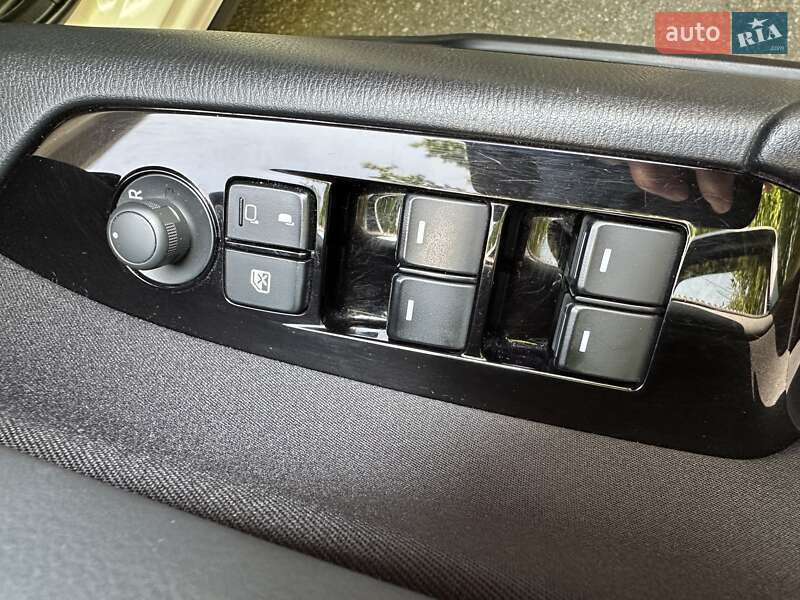 Внедорожник / Кроссовер Mazda CX-5 2020 в Киеве