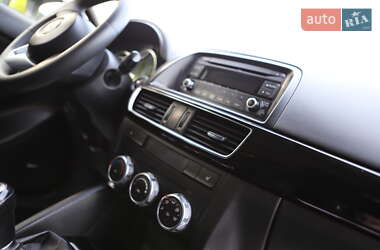 Внедорожник / Кроссовер Mazda CX-5 2016 в 