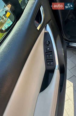 Внедорожник / Кроссовер Mazda CX-5 2012 в 