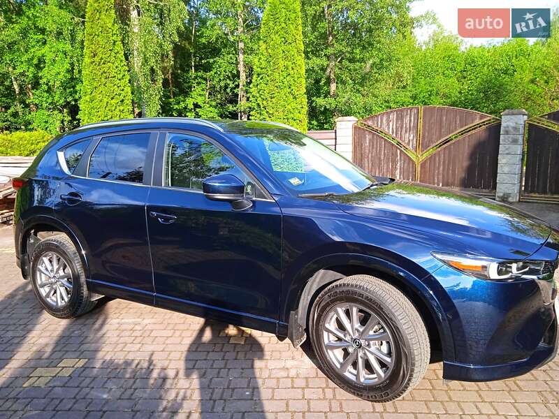 Внедорожник / Кроссовер Mazda CX-5 2023 в 