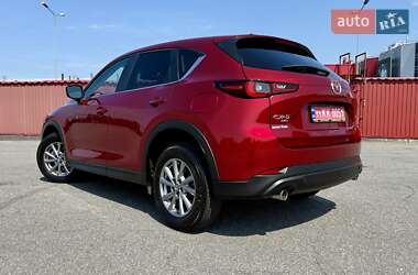 Внедорожник / Кроссовер Mazda CX-5 2023 в 