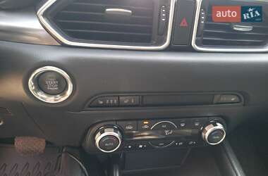 Внедорожник / Кроссовер Mazda CX-5 2017 в 