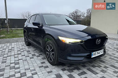 Позашляховик / Кросовер Mazda CX-5 2018 в 