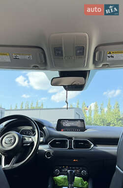 Внедорожник / Кроссовер Mazda CX-5 2018 в 