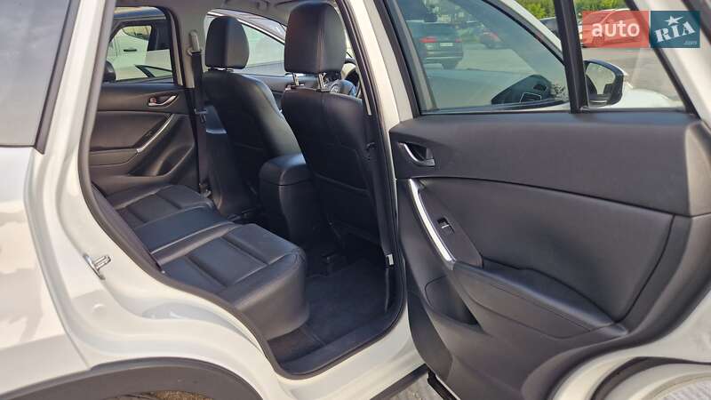 Внедорожник / Кроссовер Mazda CX-5 2016 в Львове